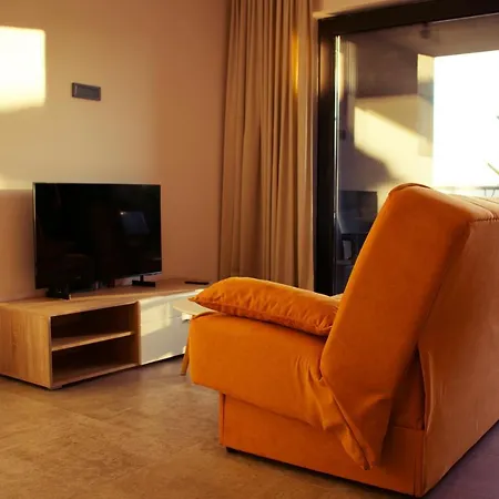 Leno Apartment